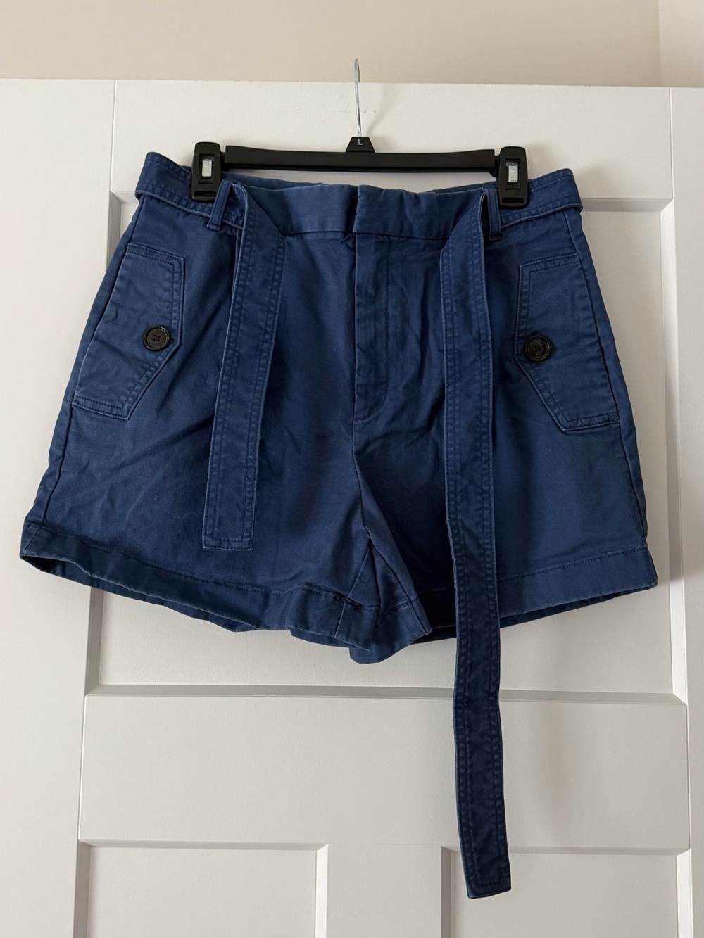 Women’s Banana Republic Authentic Chino Atlantic Blue Shorts Tie Waist Size 8